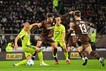 St. Pauli vs TSG Hoffenheim (02:30 – 15/03)